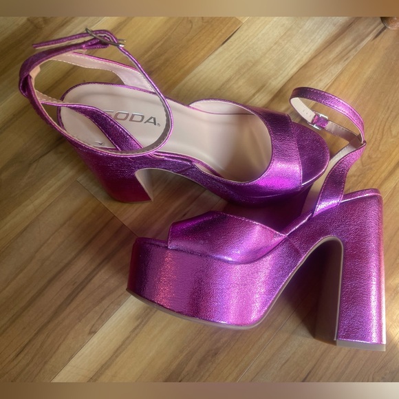SODA Y2K Metallic Fuchsia Platform Chunky Heel sz 7 - Picture 3 of 15